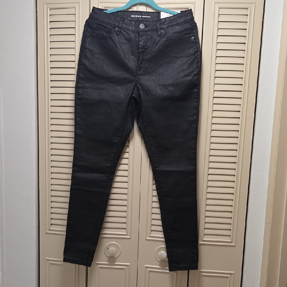 INC International Concepts Women's Black Skinny Jeans